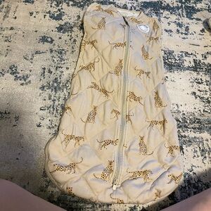 Dreamland baby swaddle Animal Print 0-6
